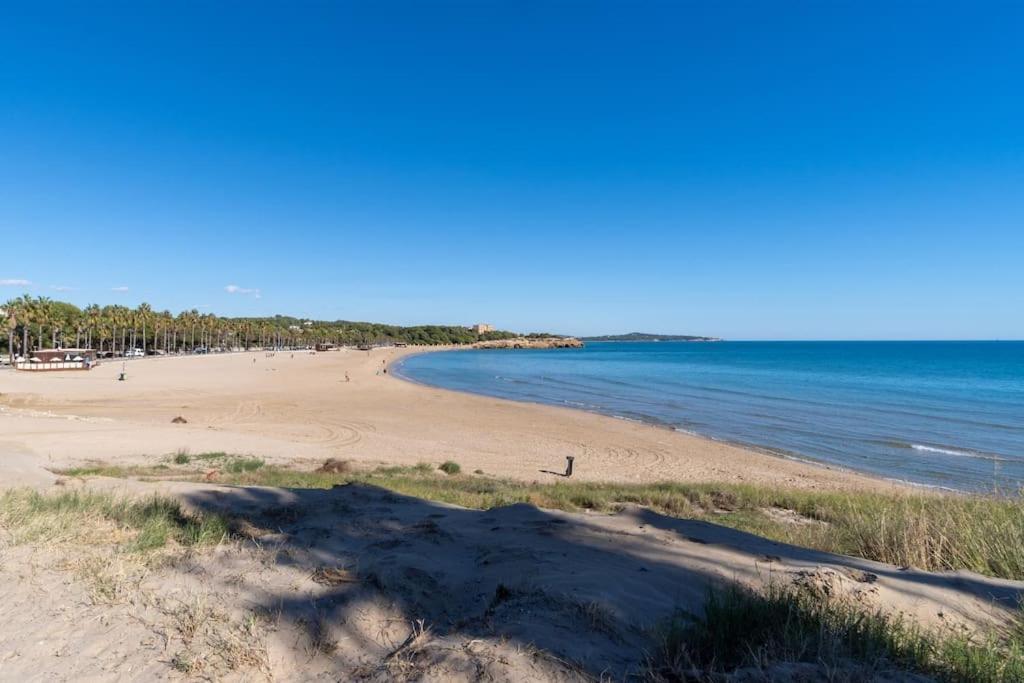 Privilegiado-Tarragona-50Mplaya-Wifi-Pool-Relax8 外观 照片